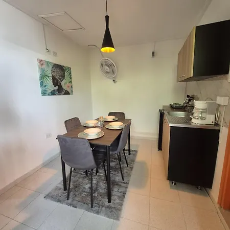 Hermoso Loft En La Ciudad Amurallada De 2 Habitación en casa particular